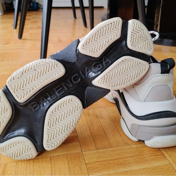 Balenciaga Triple S sneakers size 37 EU - Picture 4 of 6
